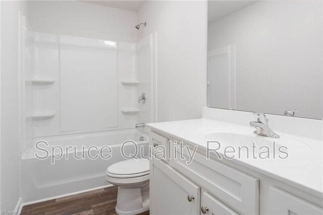 Building Photo - 2232 Balmore Ave