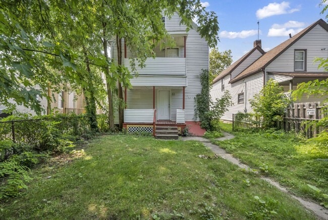 Building Photo - Spacious 5 Bedroom - Vouchers Accepted