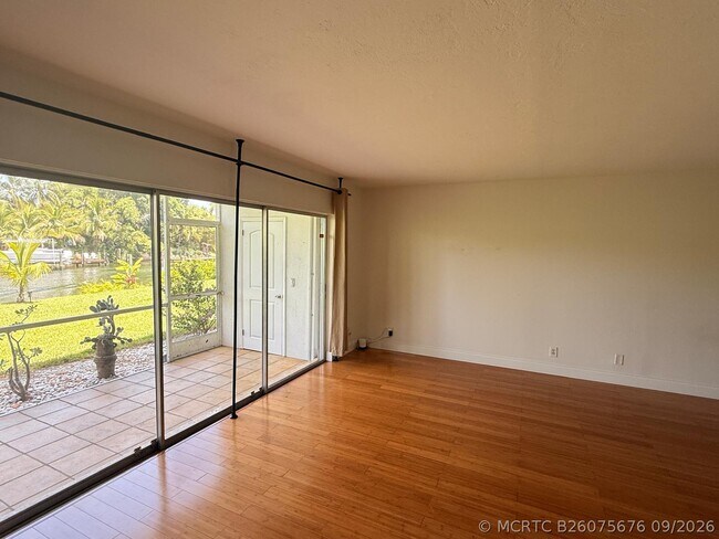 Building Photo - 342 Southwind Dr