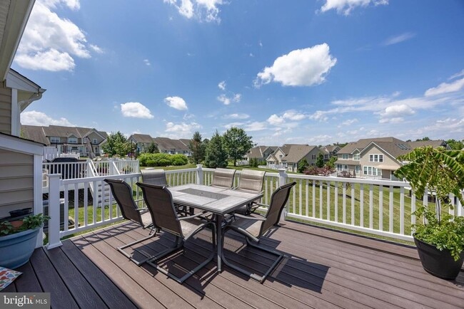 Building Photo - 71 Iron Hill Way