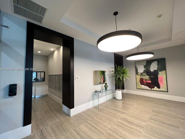 Building Photo - 140 S Dixie Hwy