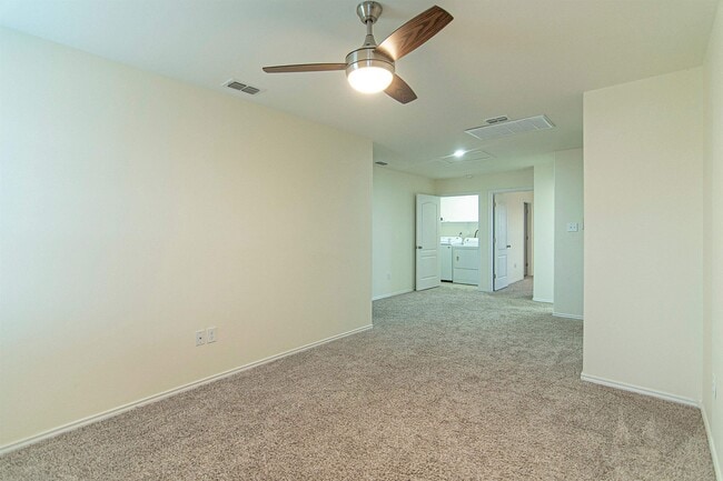 Building Photo - 5607 Lone Star Lp