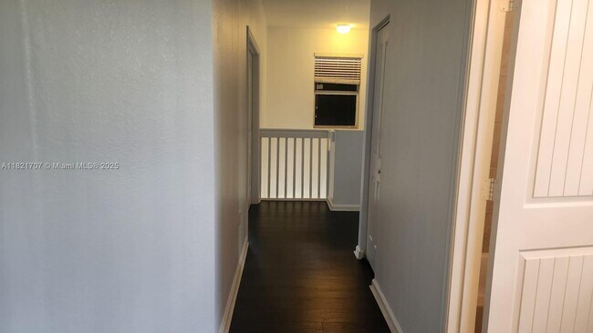 Building Photo - 25309 SW 118 Ct