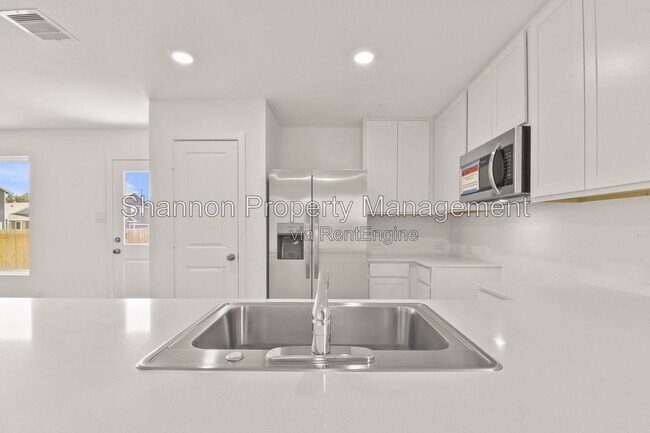 Building Photo - 12403 Mountain Daisy Rd