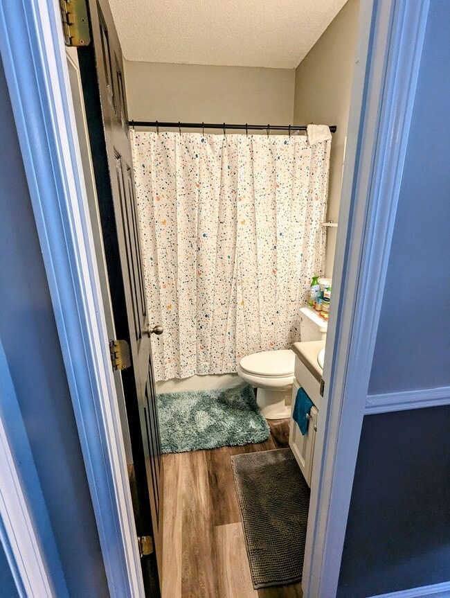 Building Photo - 3 Bedroom 3 Bath Townhome Close to GCSU in The Grove