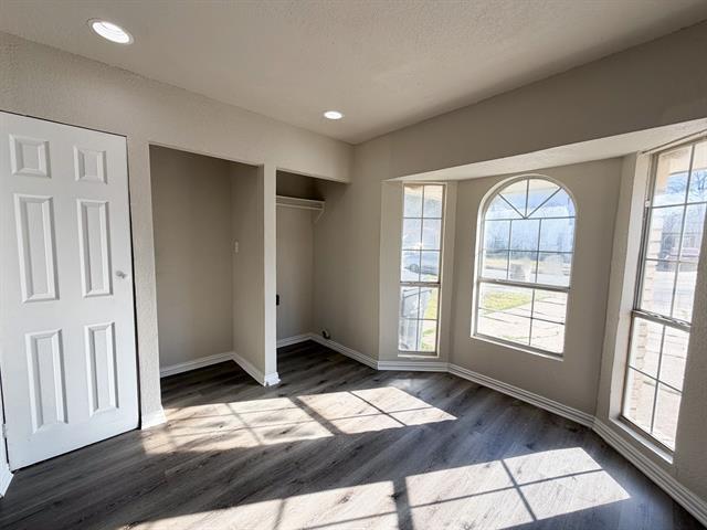 Building Photo - 1307 Janann Ave