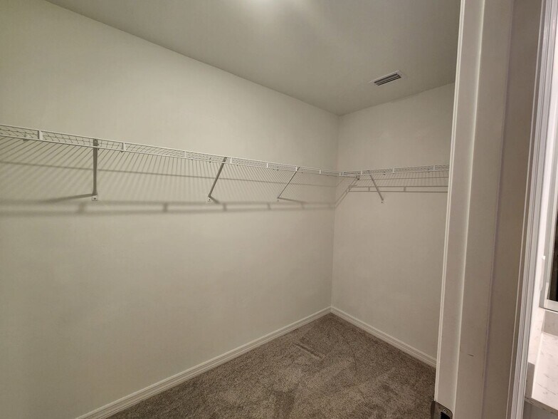 Building Photo - Beautiful New Construction Spacious Home in Savannah Lakes Community