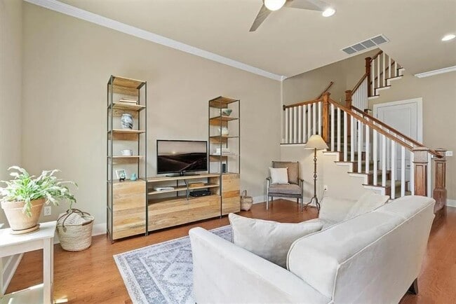 Building Photo - 4545 Mattie St