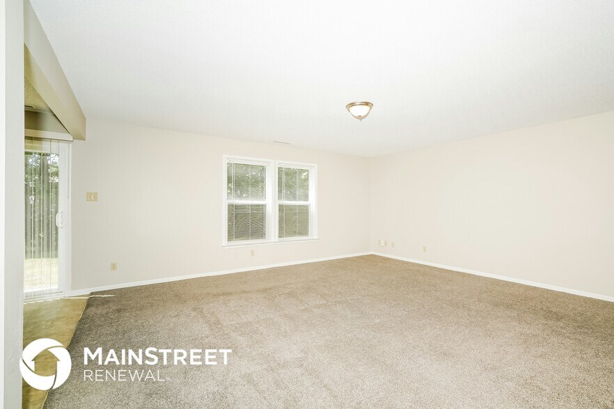 Building Photo - 1199 N Aberdeen Dr