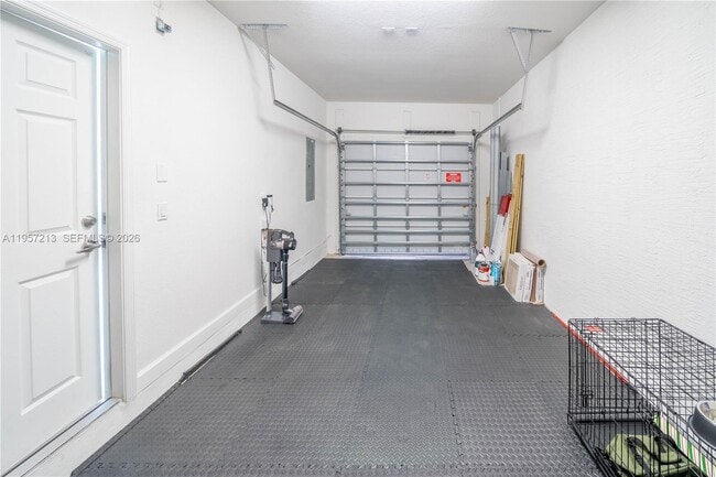 Building Photo - 1928 SW 5th Blvd