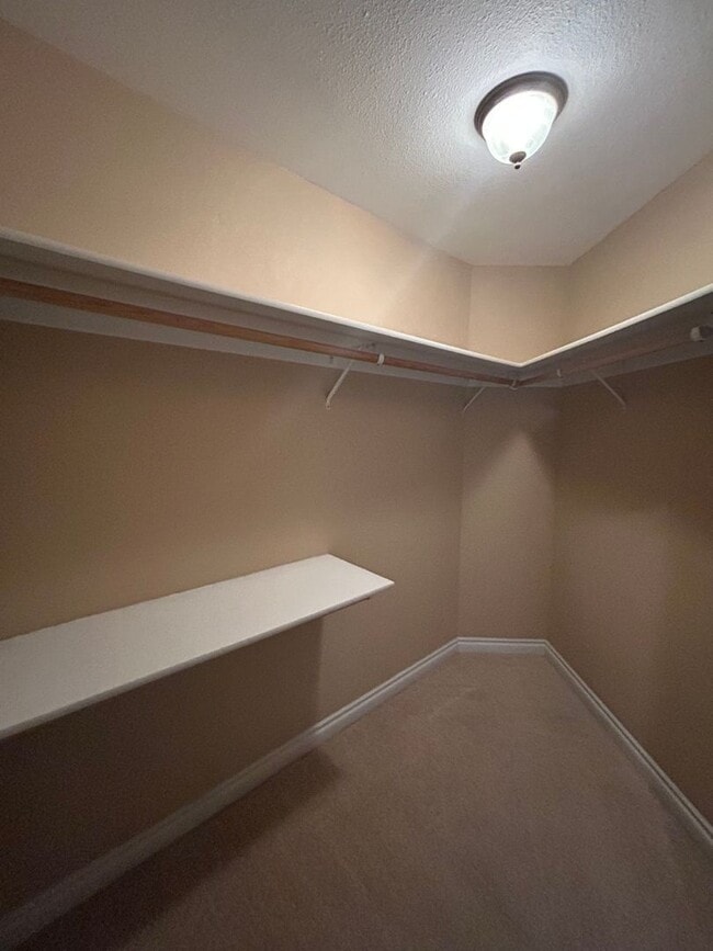 Building Photo - Columbia Falls 3 Bedroom Townhome!