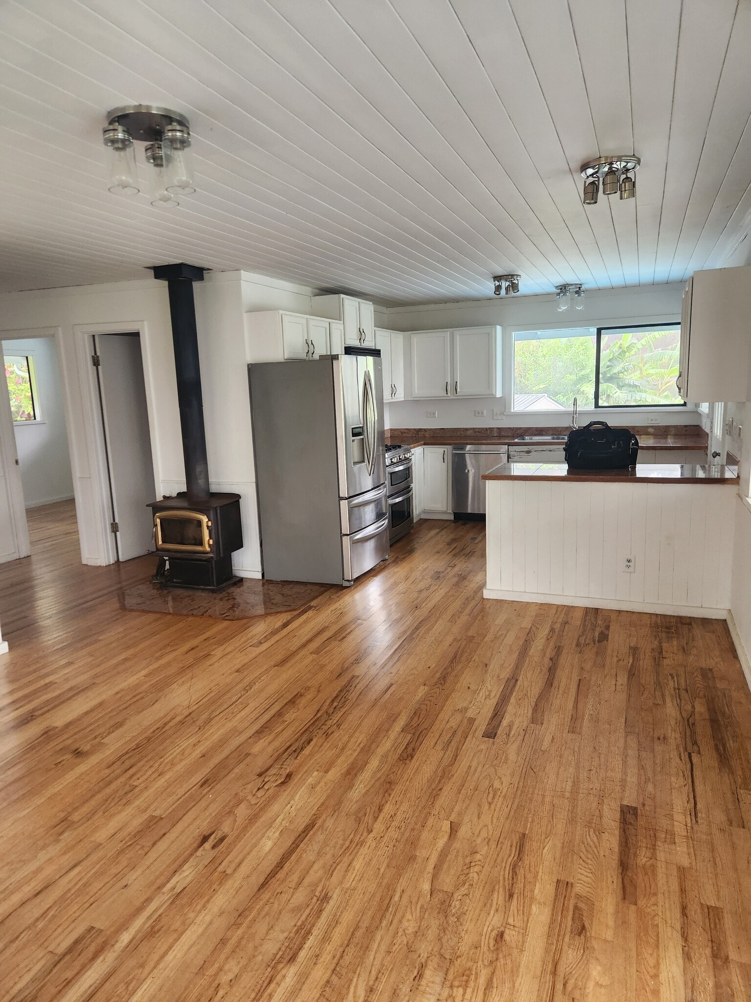 View from llving to Kitchen - 2190 Piiholo Rd