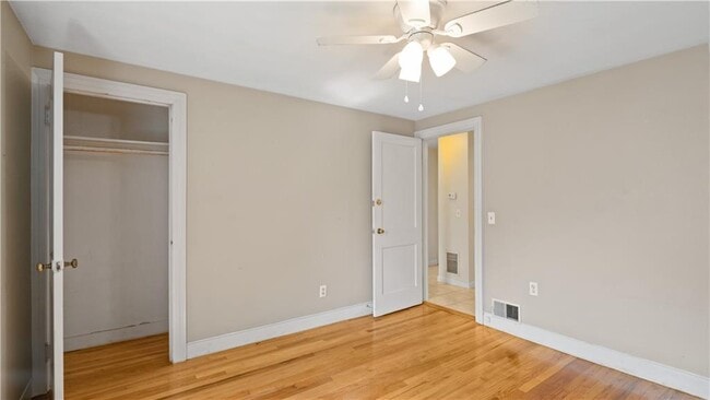 Building Photo - 92 Falcon Ave