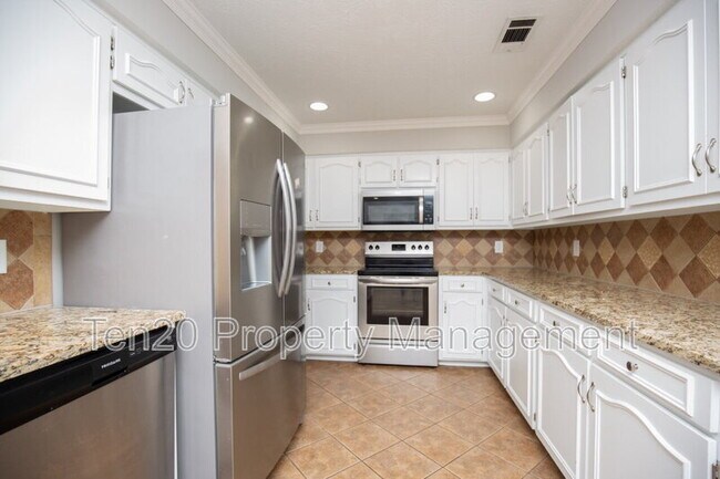 Building Photo - 6820 Panstone Dr