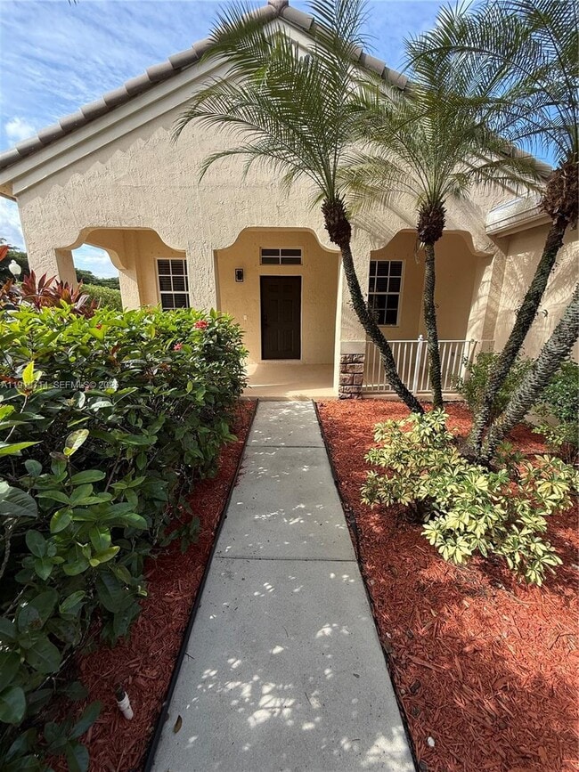 Building Photo - 1007 Nandina Dr