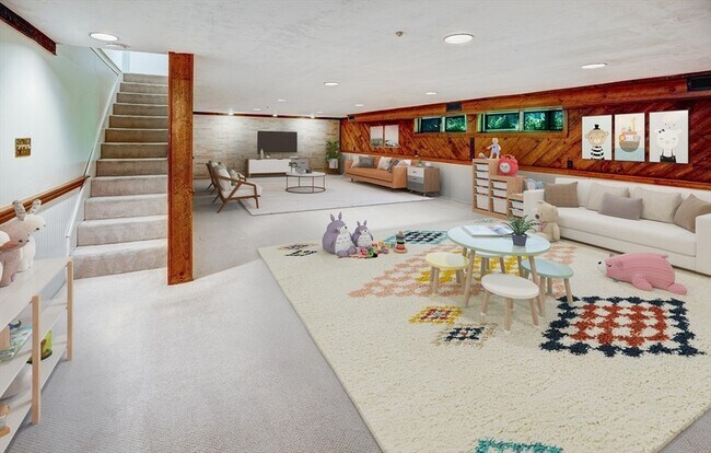 Building Photo - 559 Great Elm Way