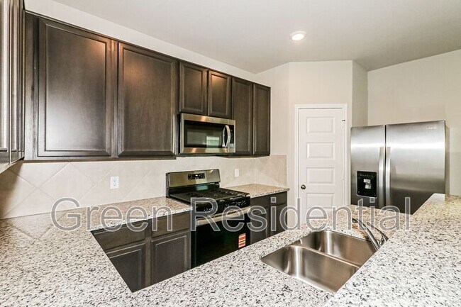 Building Photo - 5127 Shelby Katherine Dr