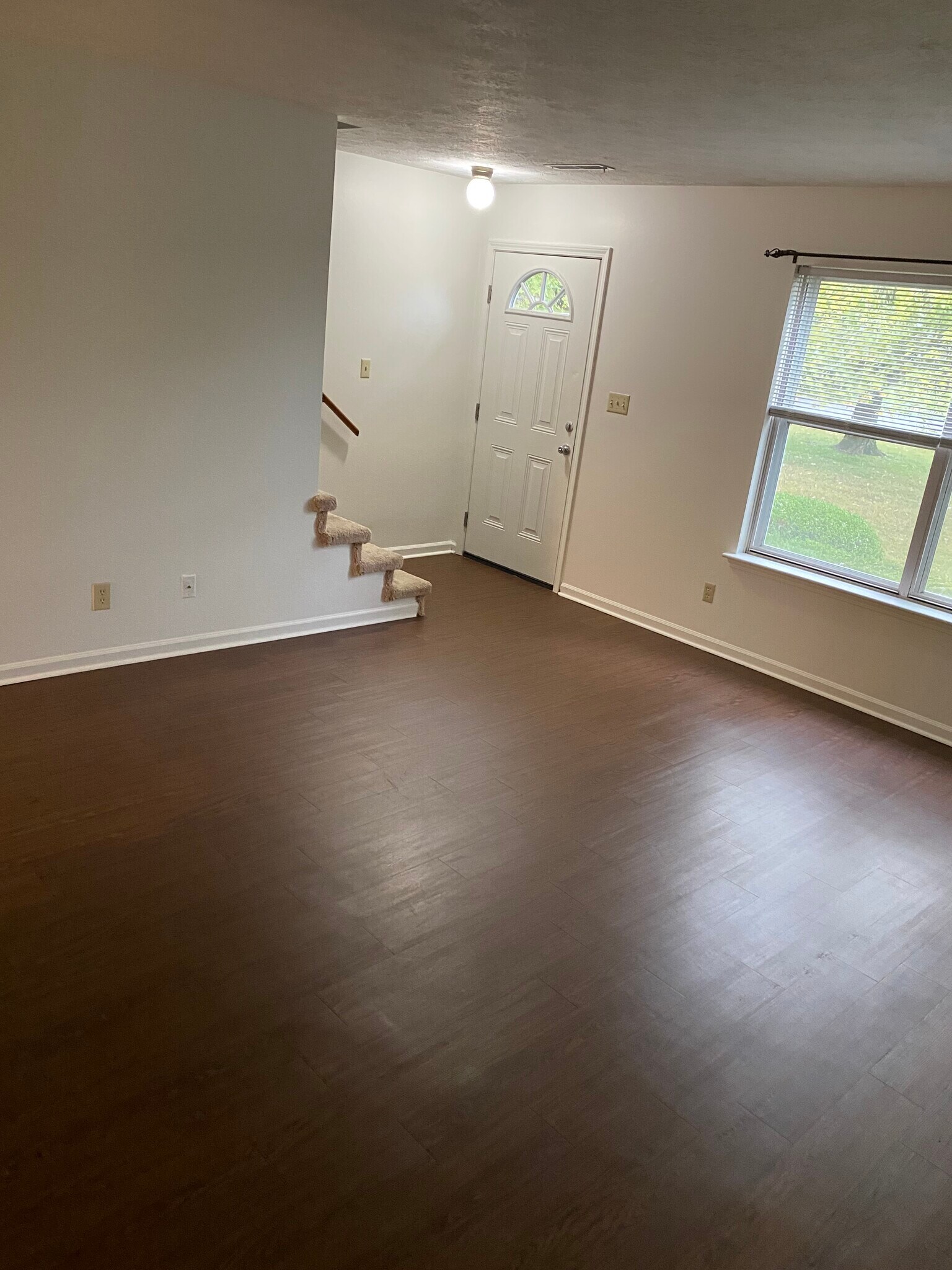 Building Photo - 516 Deer Lick Pl