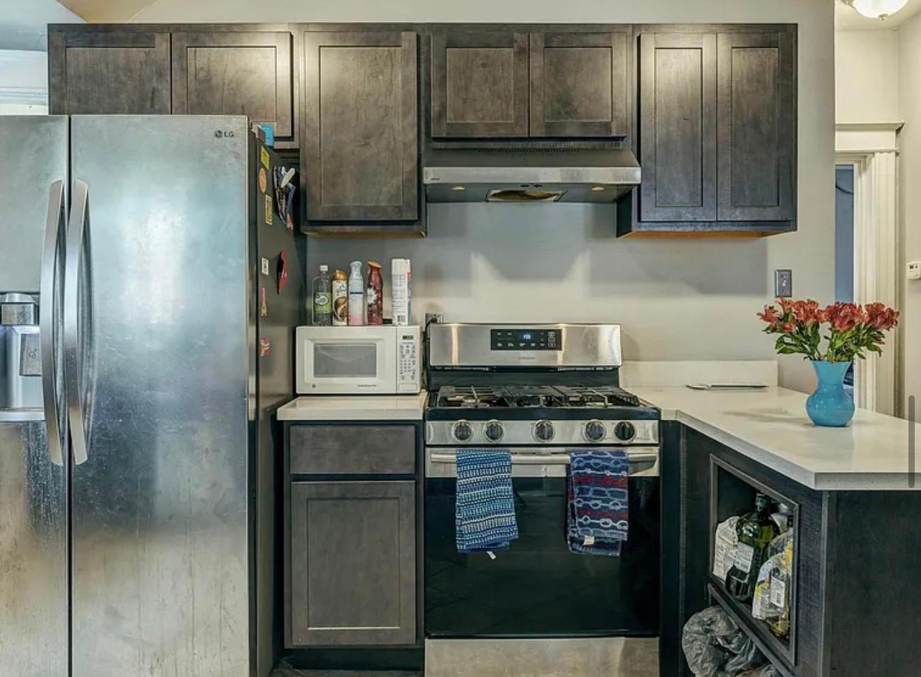 Building Photo - 6415 Cates Ave