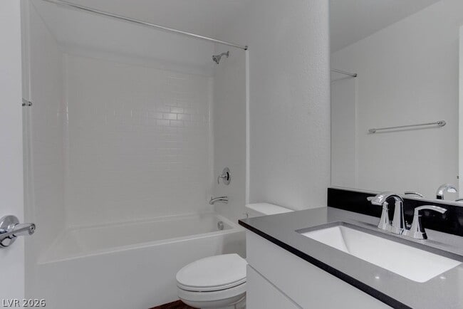 Building Photo - 70 Harrison Rose Ct