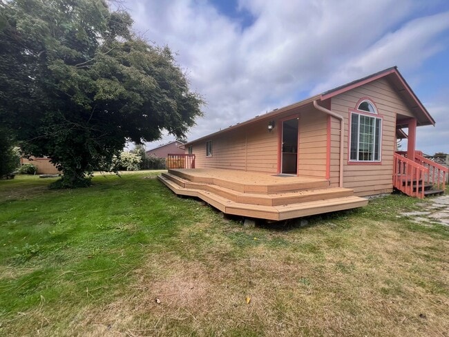 Building Photo - 20968 Travis Ln