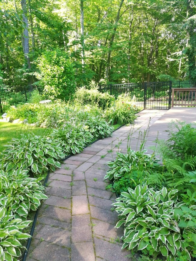 Building Photo - 247 Woodland Rd