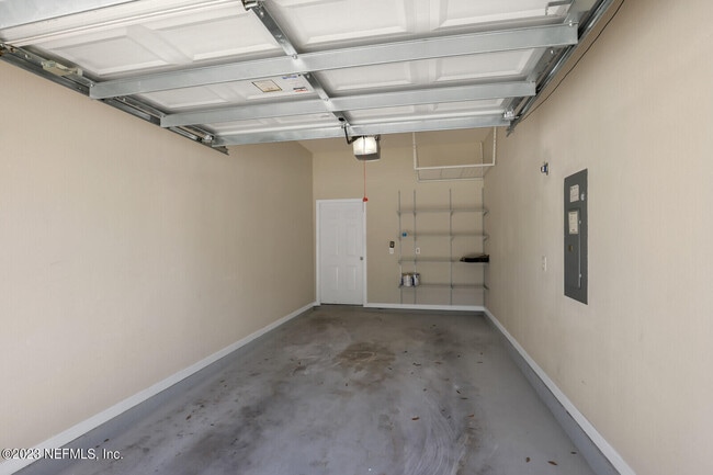 Building Photo - 9411 Osprey Branch Trail