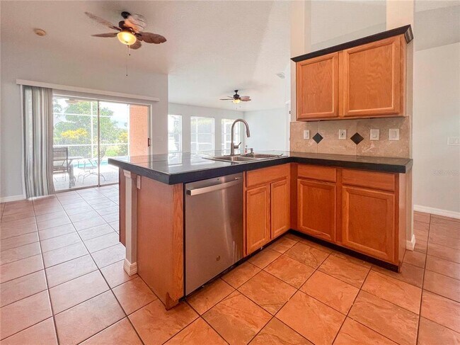 Building Photo - 5028 Sturbridge Ct