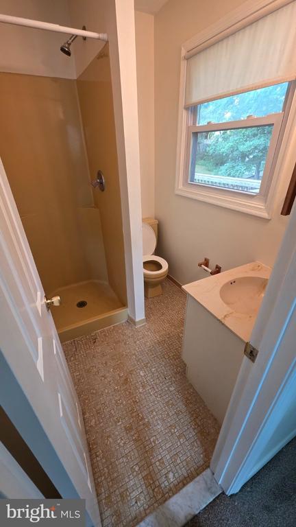 Building Photo - 508 Benforest Dr