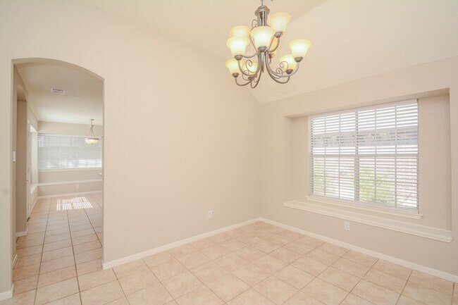 Building Photo - 14931 Chestnut Falls Dr