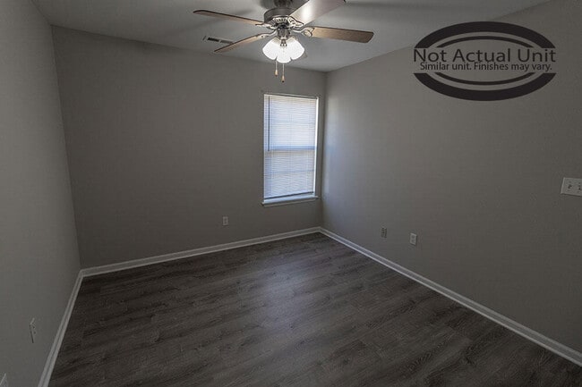 Building Photo - 4012 Arctic Fox Dr