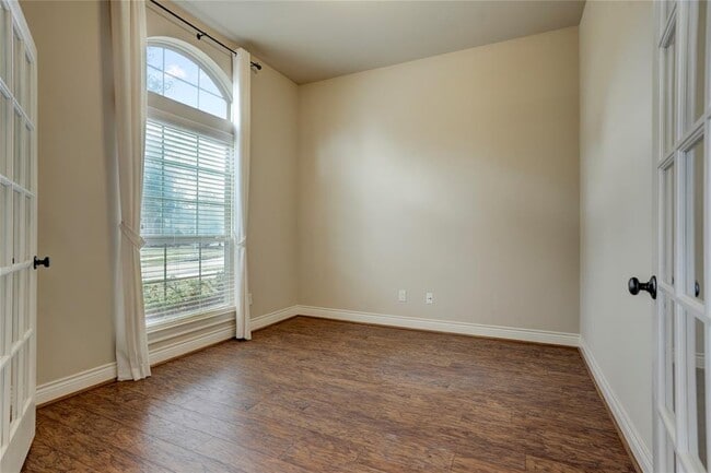Building Photo - 28310 Lauren Cove Ln