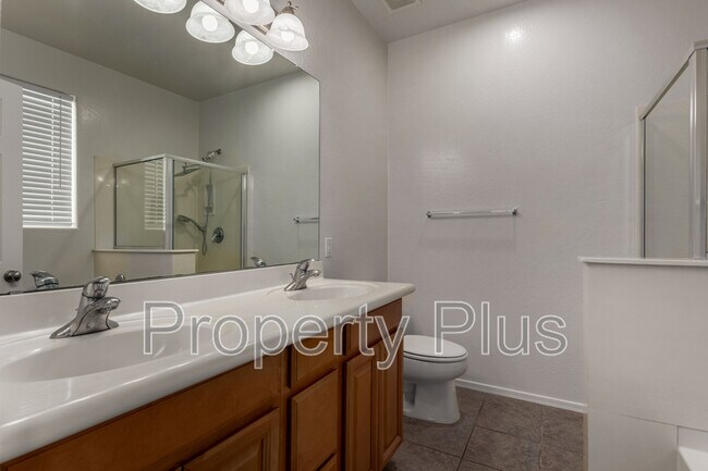 Building Photo - 4211 N 153rd Dr