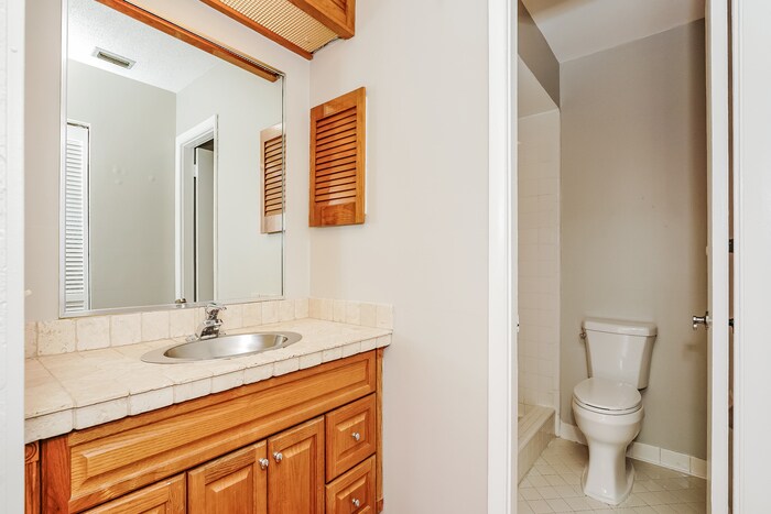 Building Photo - 55 Windrift Ct