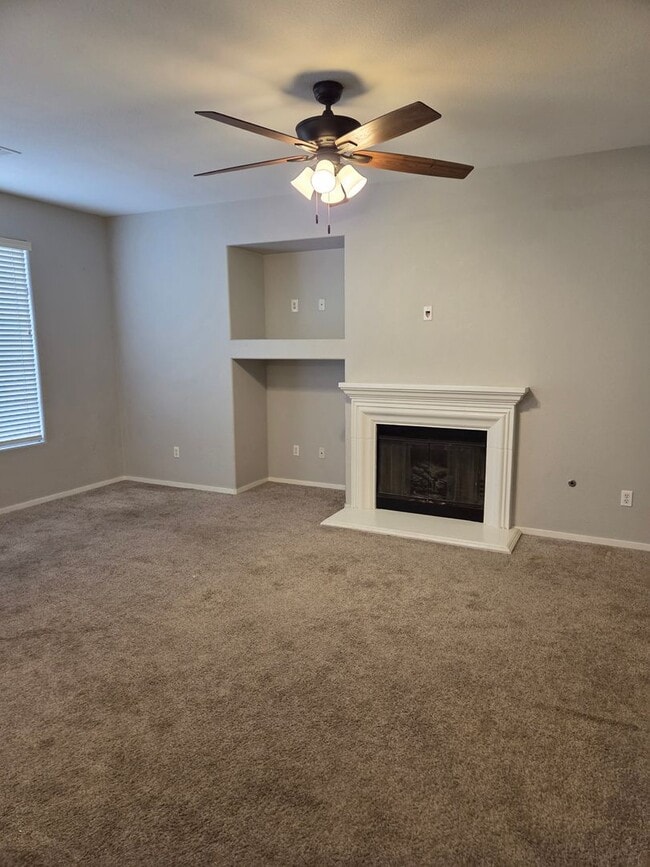 Building Photo - 1073 W Northstar Dr