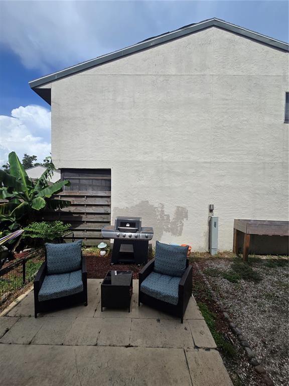Building Photo - 1115 Longfellow Rd