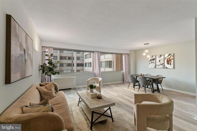 Building Photo - 4515 Willard Ave