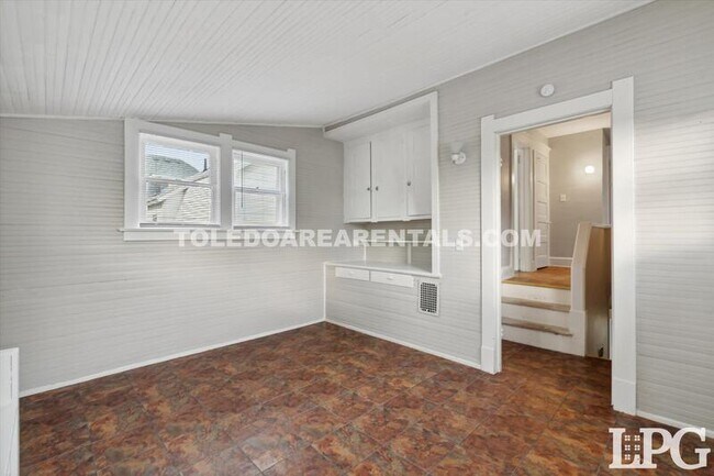 Building Photo - 2907 Rockwood Pl