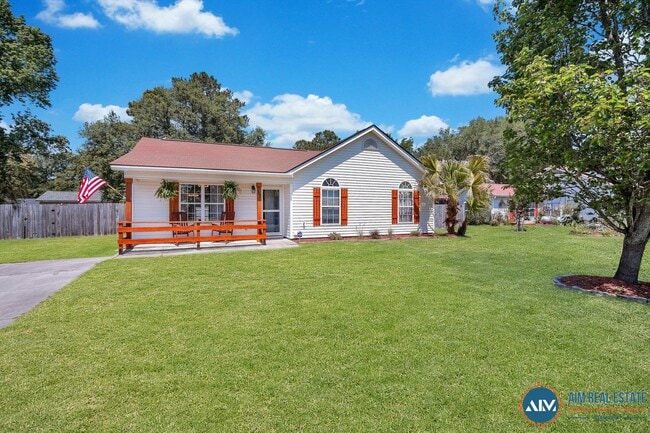 Building Photo - Charming 3-Bed, 2-Bath Home in Historic Be...