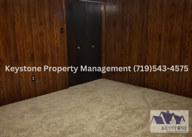 Building Photo - Sunset Park Rancher 3 Bedrooms/3 Bathrooms...