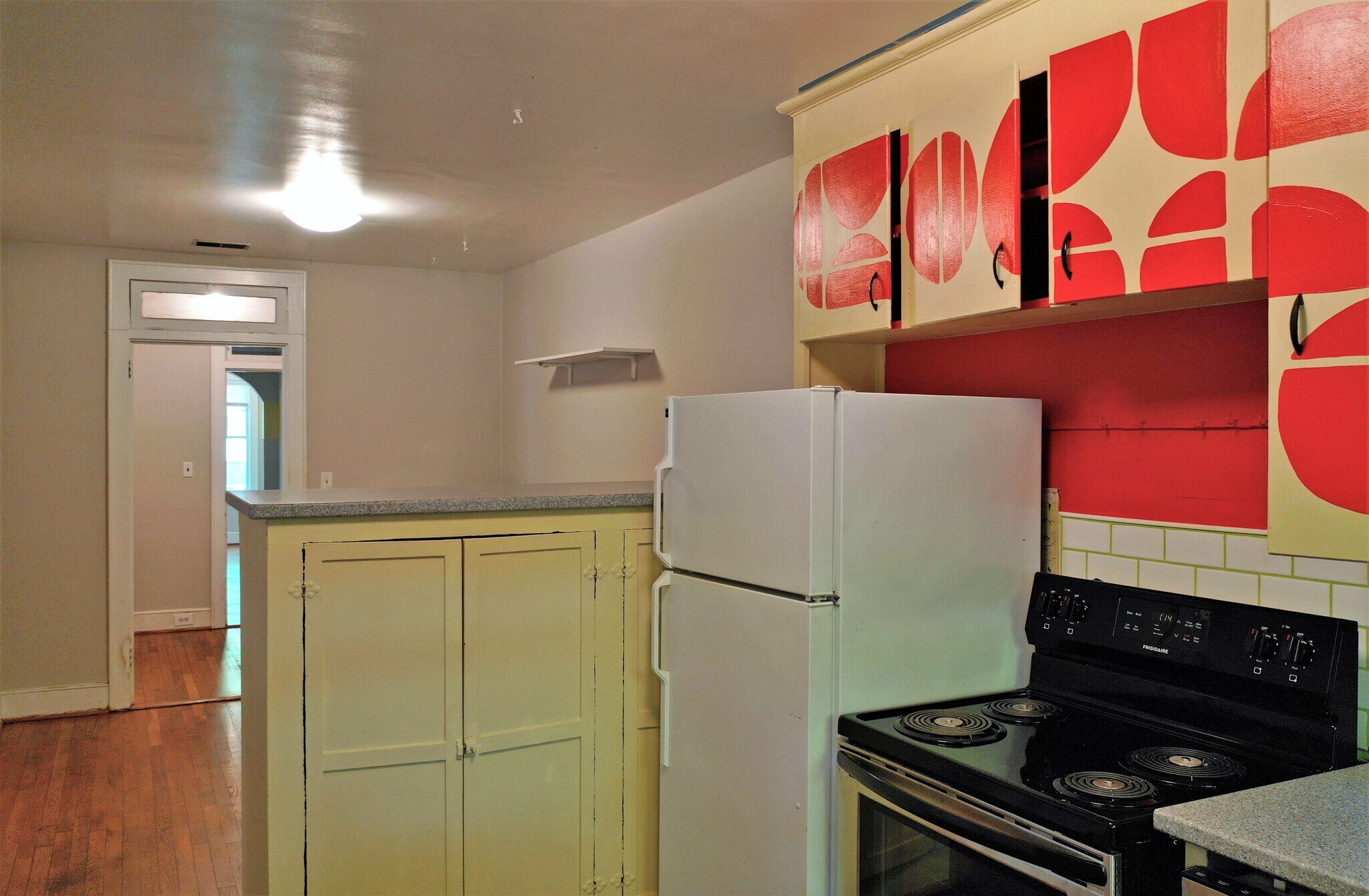 Building Photo - 120 S Harden St