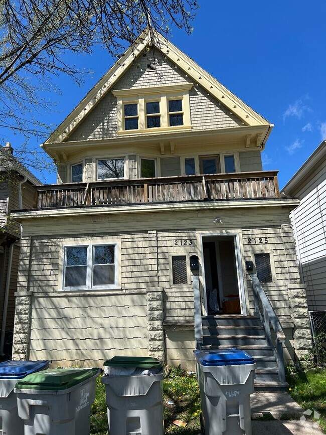 Building Photo - 2123 N 47th St