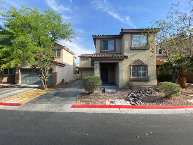 Building Photo - Beautiful 4-Bedroom Home with Den in Mountain’s Edge