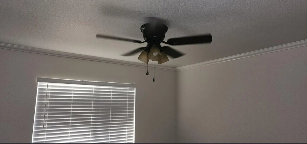 Building Photo - 2090 N Berkeley Ave