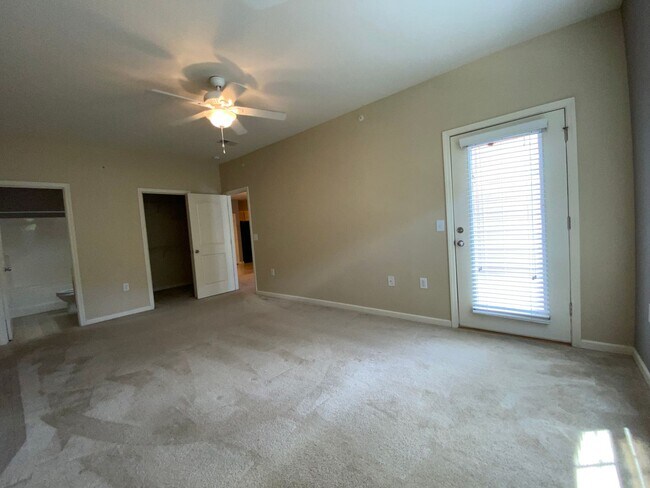 Building Photo - reinb190