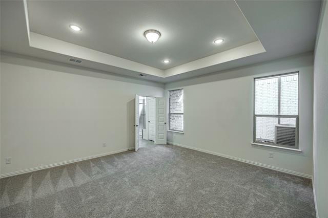 Building Photo - 3001 Armstrong Ave