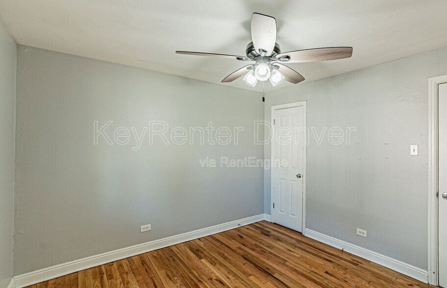 Building Photo - 1570 Trenton St