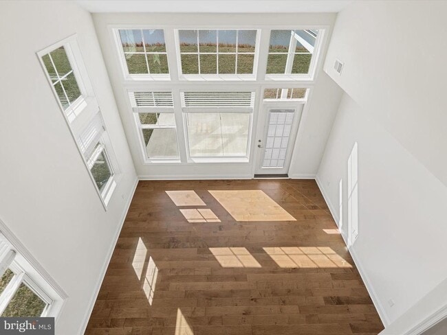 Building Photo - 25041 Tanager Ln