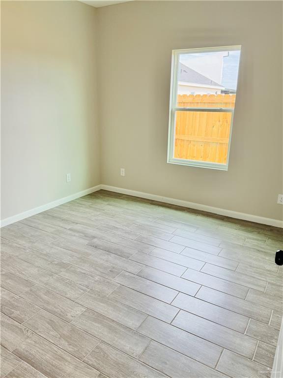 Building Photo - 12 N Onyx Ave