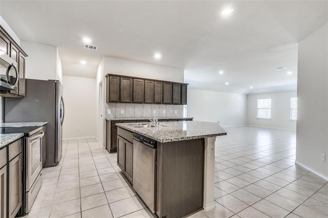 Building Photo - 2615 Horton Dr